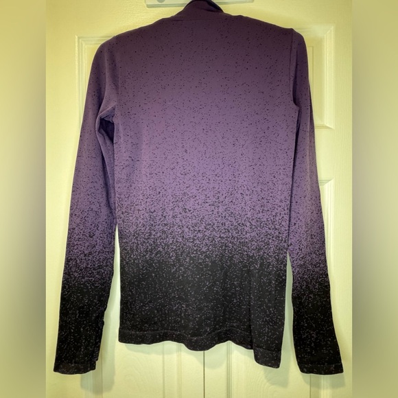 Athleta Flurry base layer ombré turtleneck. worn once. Size Small EUC - Picture 2 of 10